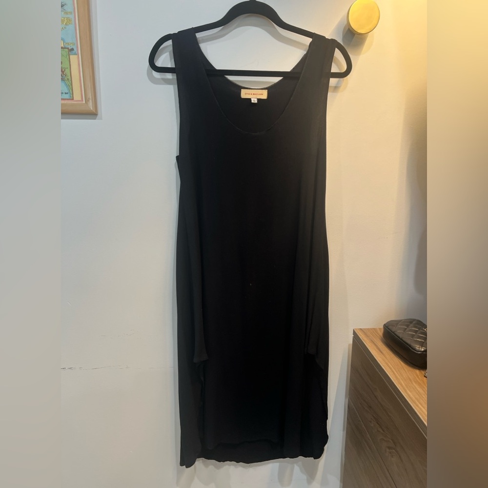 Elegant Black Midi Dress